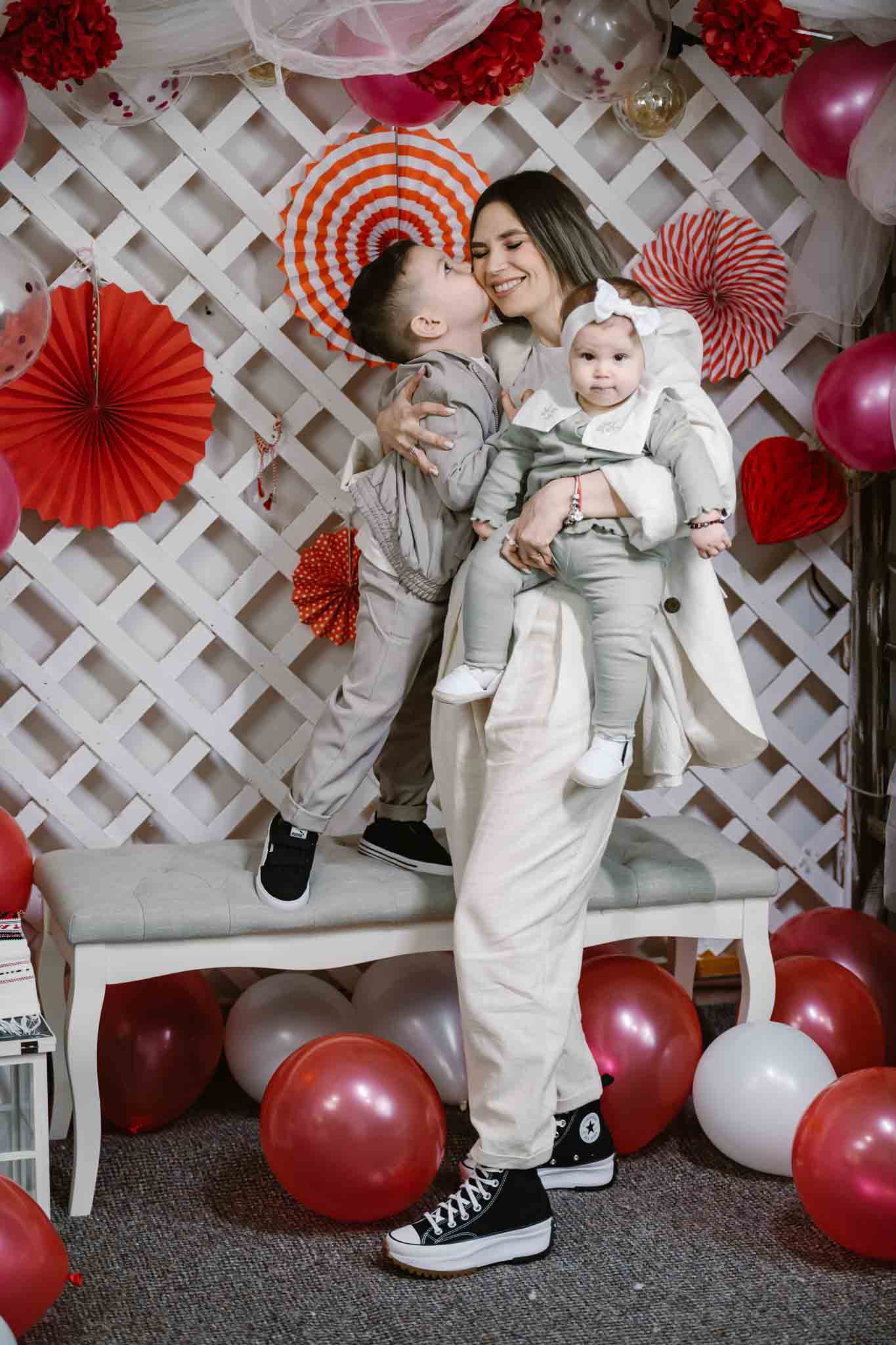 Ziua Mamei - fotografie studio Profoto