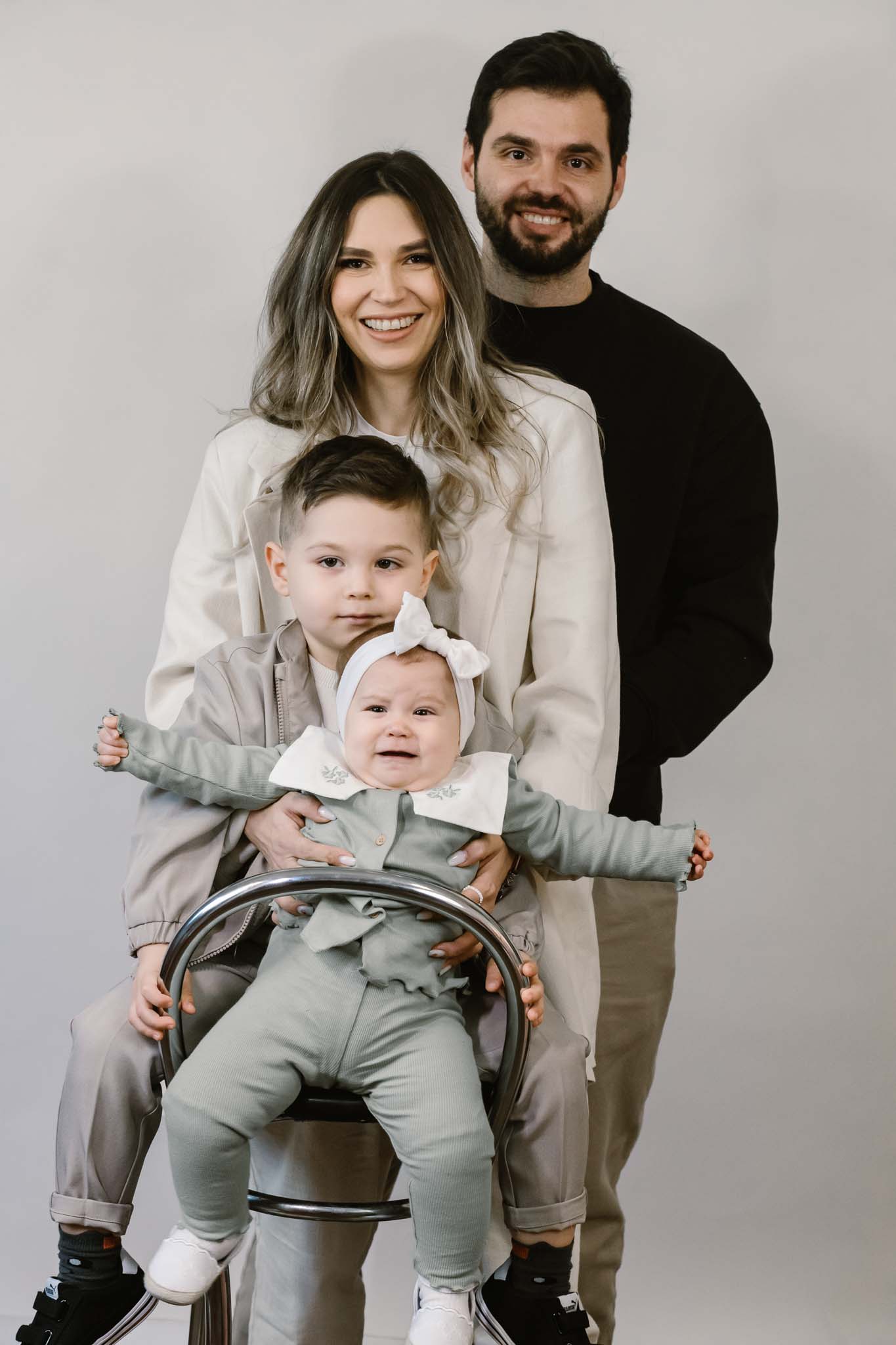 Ziua Mamei - fotografie studio Profoto