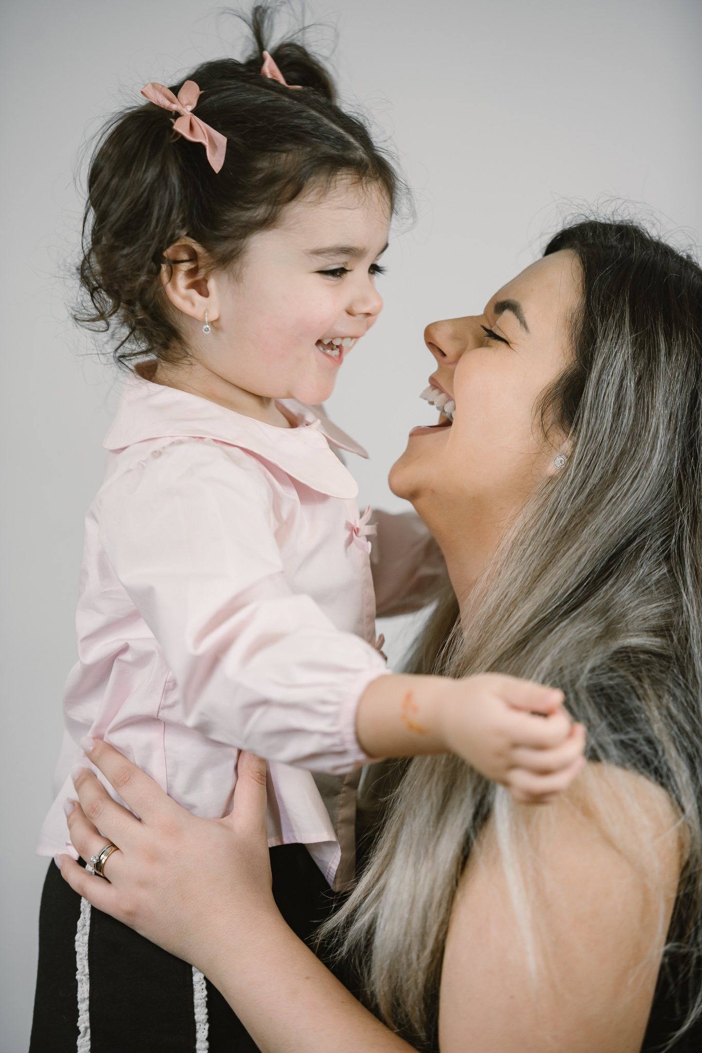 Ziua Mamei - fotografie studio Profoto