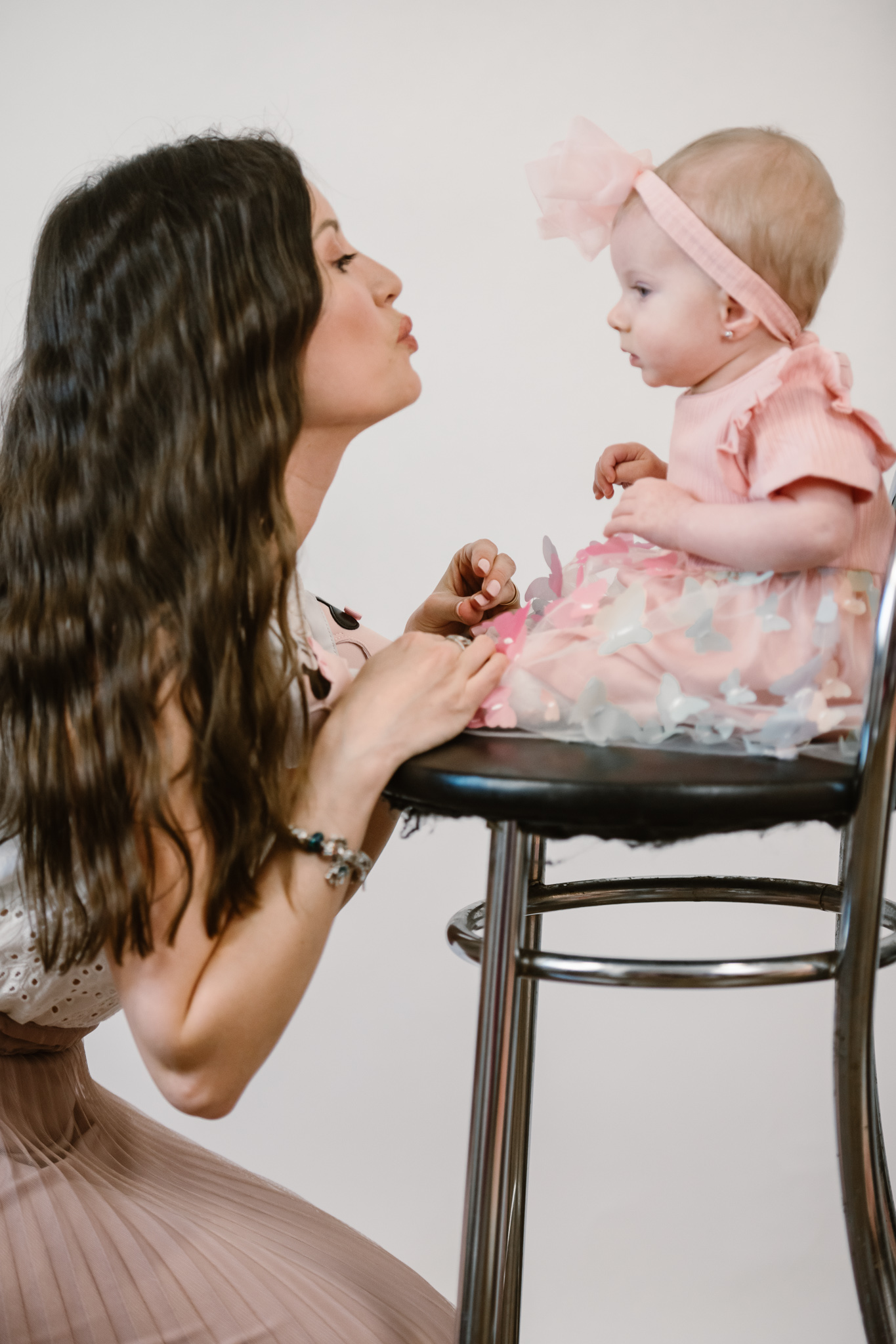 Ziua Mamei - fotografie studio Profoto